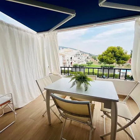 Serena De Irta Bookapartments
